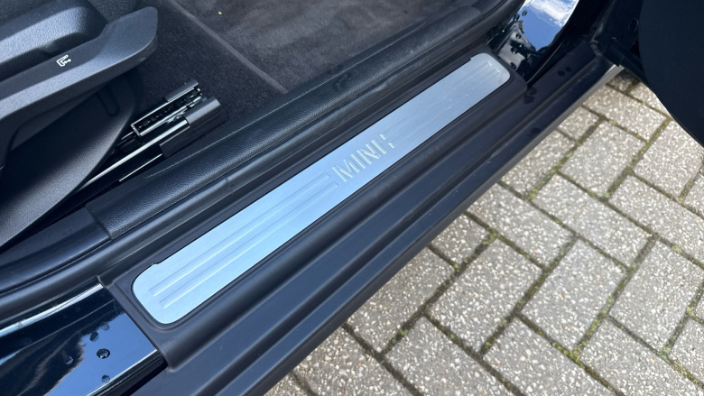 MINI Cooper 2.0 S Classic 5dr Auto Petrol Hatchback